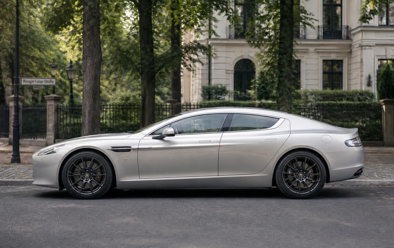 Aston Martin Rapide